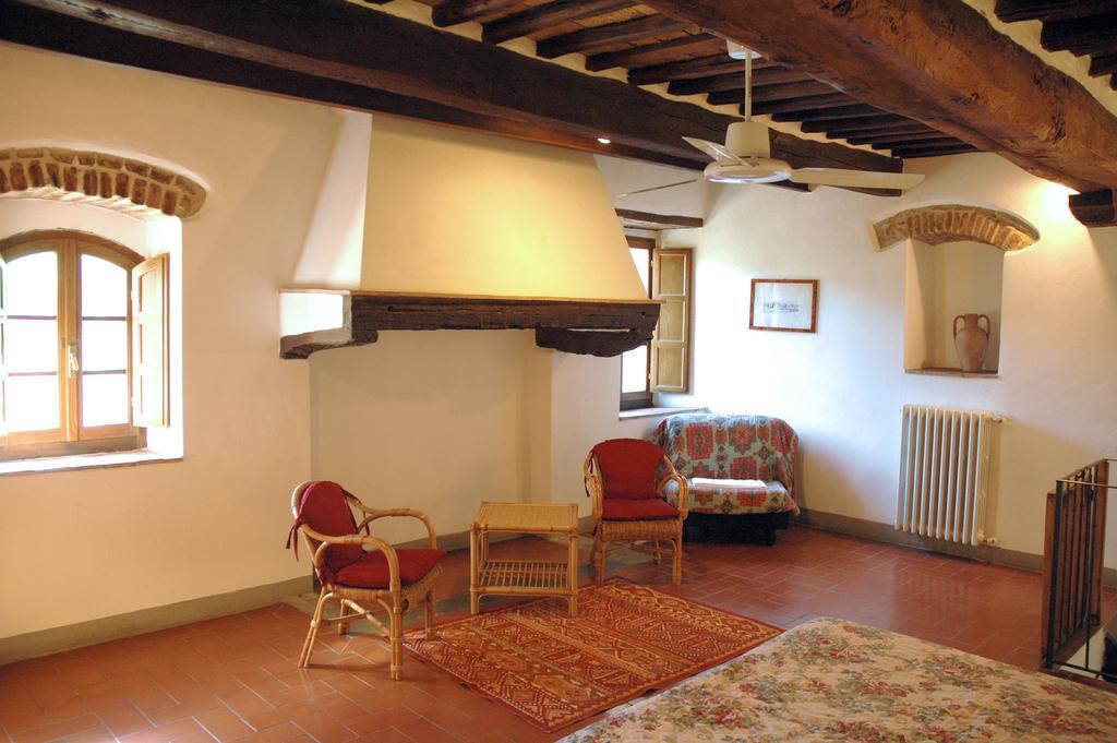 Agriturismo La Ferrozzola Castellina in Chianti Rom bilde